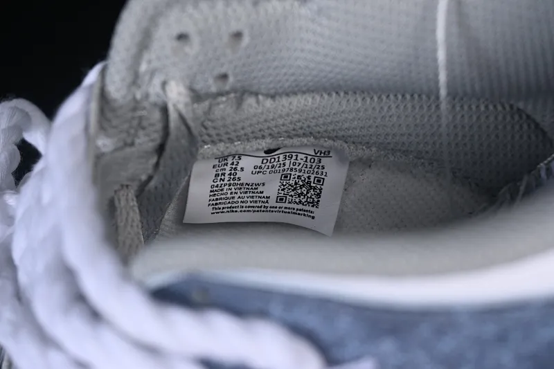 All categories Nk SB Dunk Series Nk SB Dunk Low High-end customized low-top sneakers Nike SB Dunk Low Fantasy Starry Sky Straps Low-top casual sneakers DD1391-103